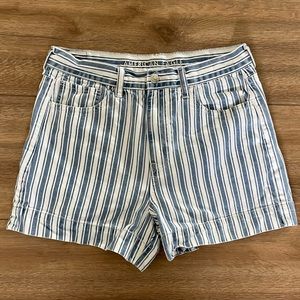 American Eagle 🦅 Blue & White Striped Mom Short, Sz 8